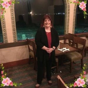 Meet your Posher, Deanna